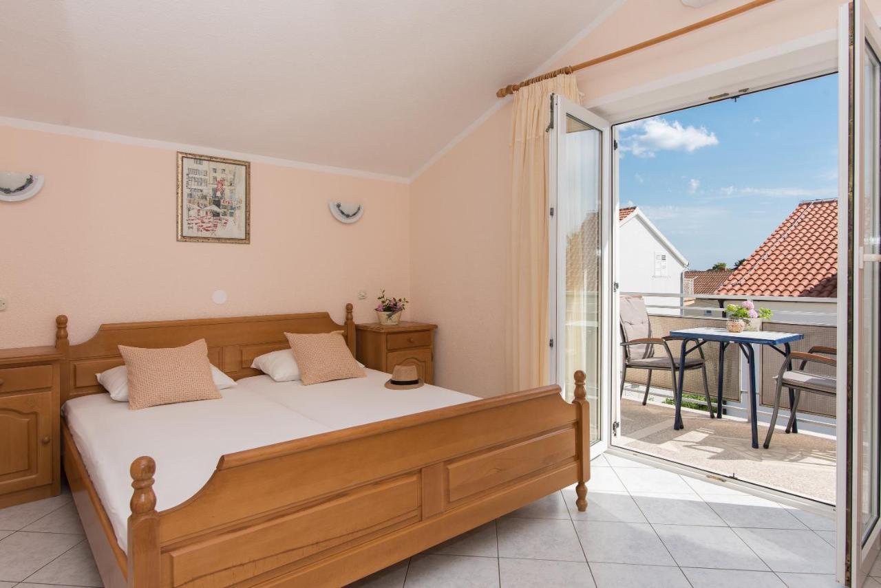 Topic Apartments Vodice Eksteriør bilde