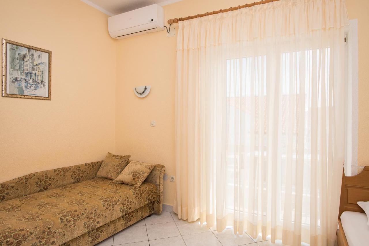 Topic Apartments Vodice Eksteriør bilde