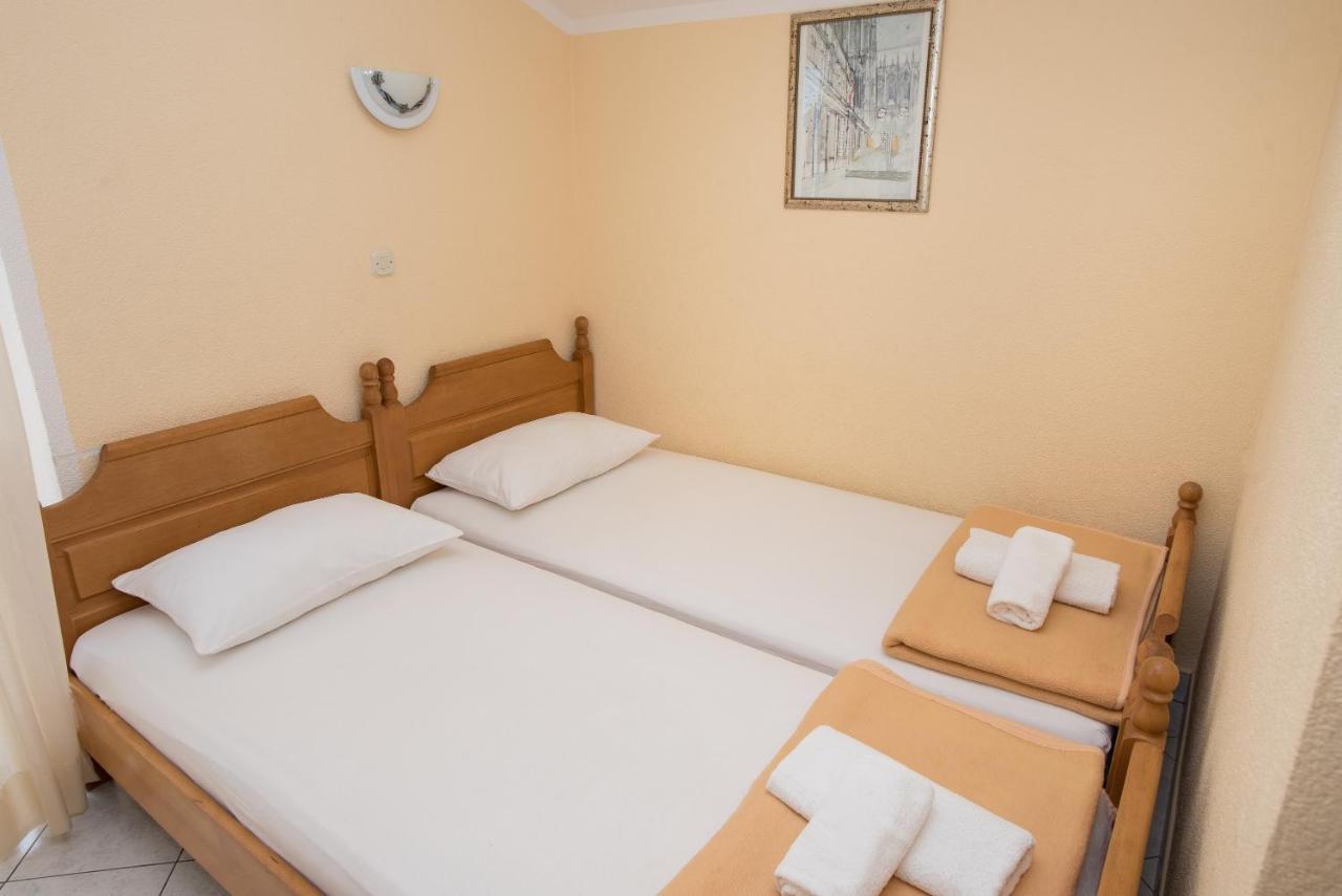Topic Apartments Vodice Eksteriør bilde