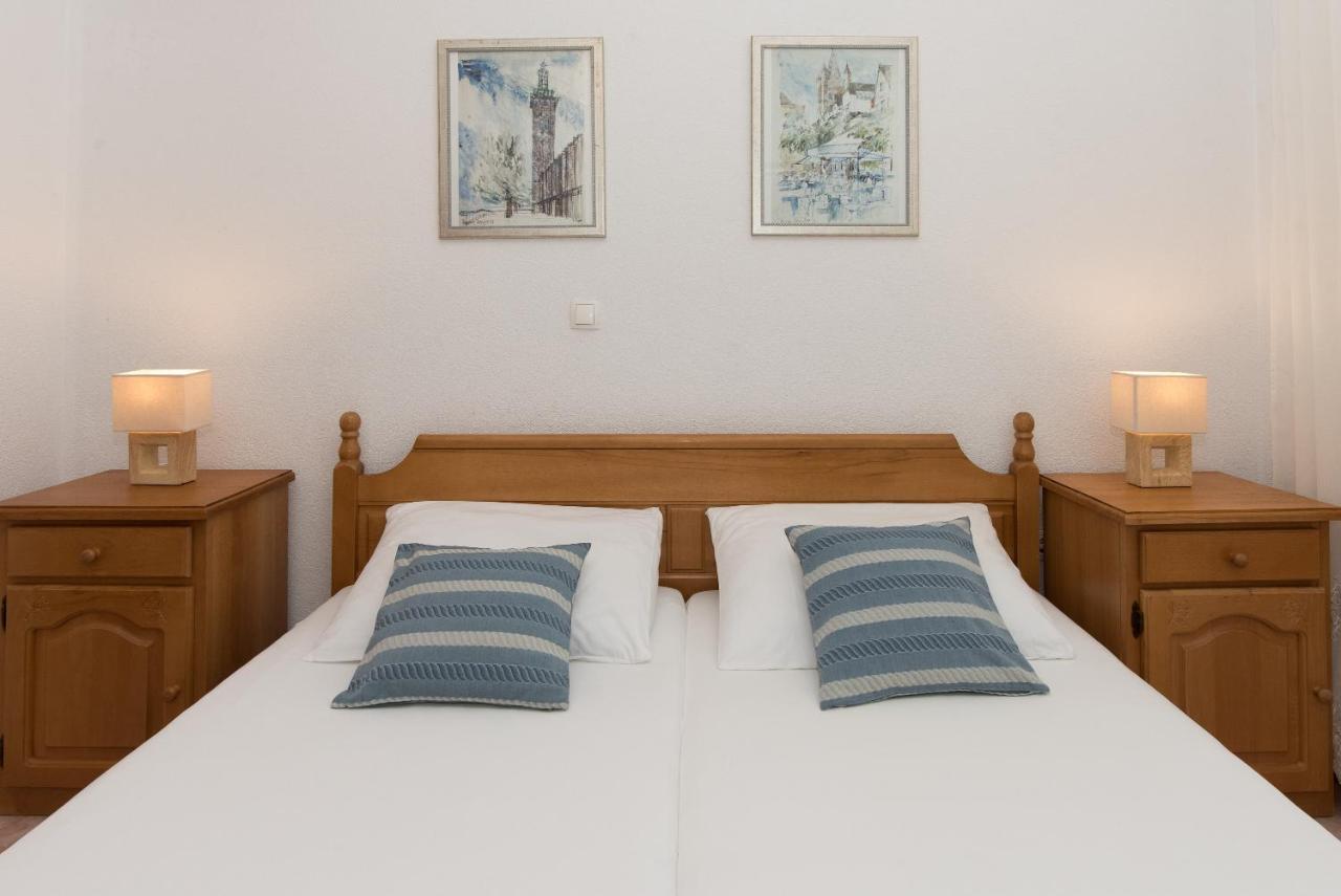 Topic Apartments Vodice Eksteriør bilde