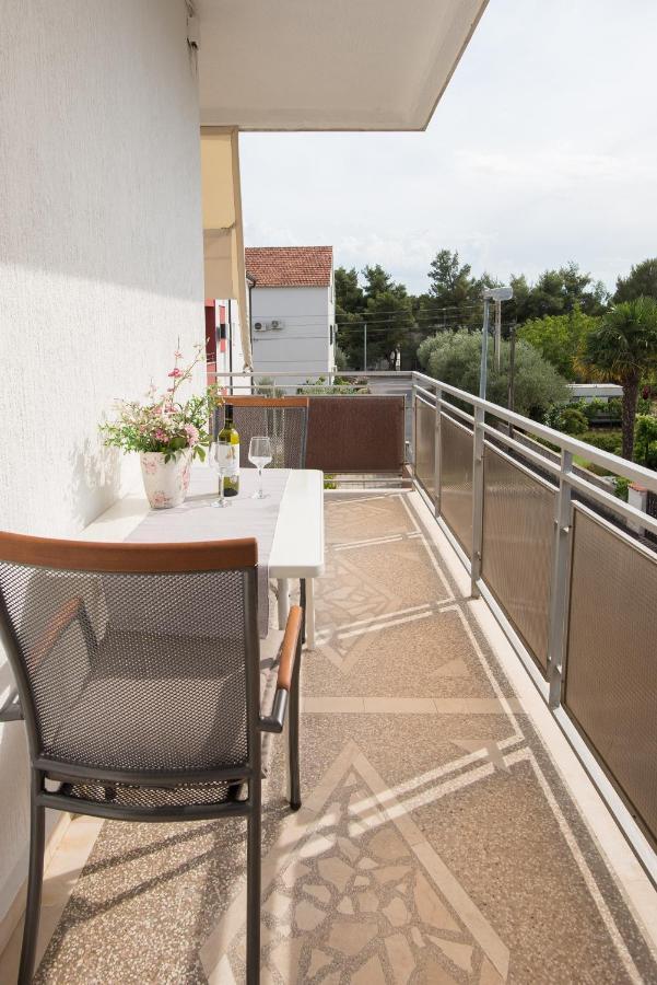 Topic Apartments Vodice Eksteriør bilde