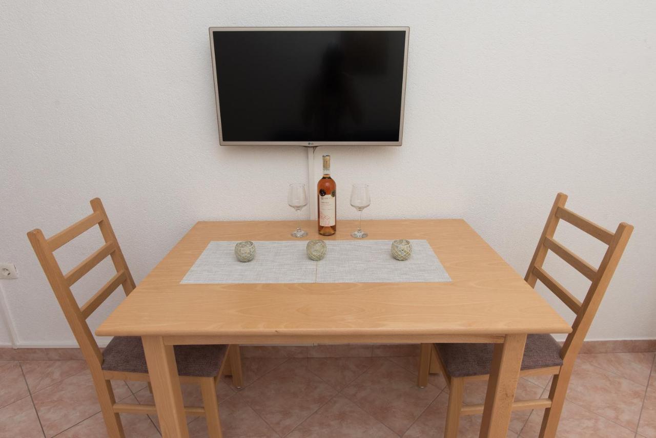 Topic Apartments Vodice Eksteriør bilde