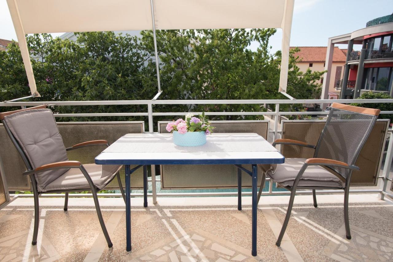 Topic Apartments Vodice Eksteriør bilde