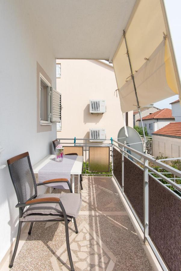 Topic Apartments Vodice Eksteriør bilde
