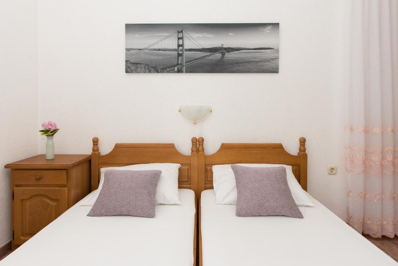 Topic Apartments Vodice Eksteriør bilde