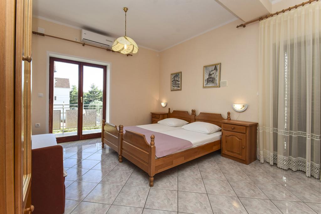 Topic Apartments Vodice Eksteriør bilde